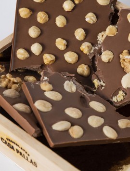 Caja de Madera con Martillo de Chocolates Pallás