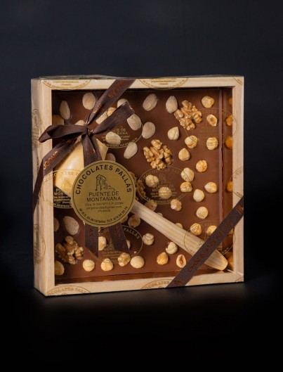 Caja de Madera con Martillo de Chocolates Pallás