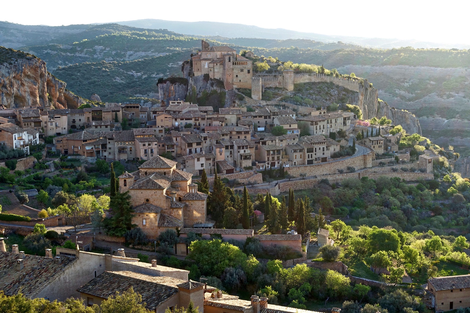 pueblos con encanto del pirineo aragonés alquezar