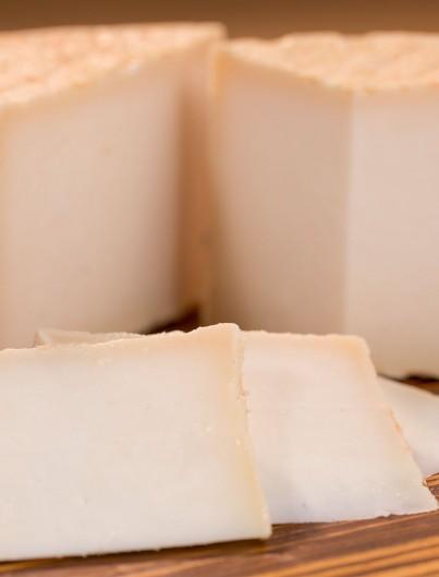 historia del queso de cabra queso de benabarre
